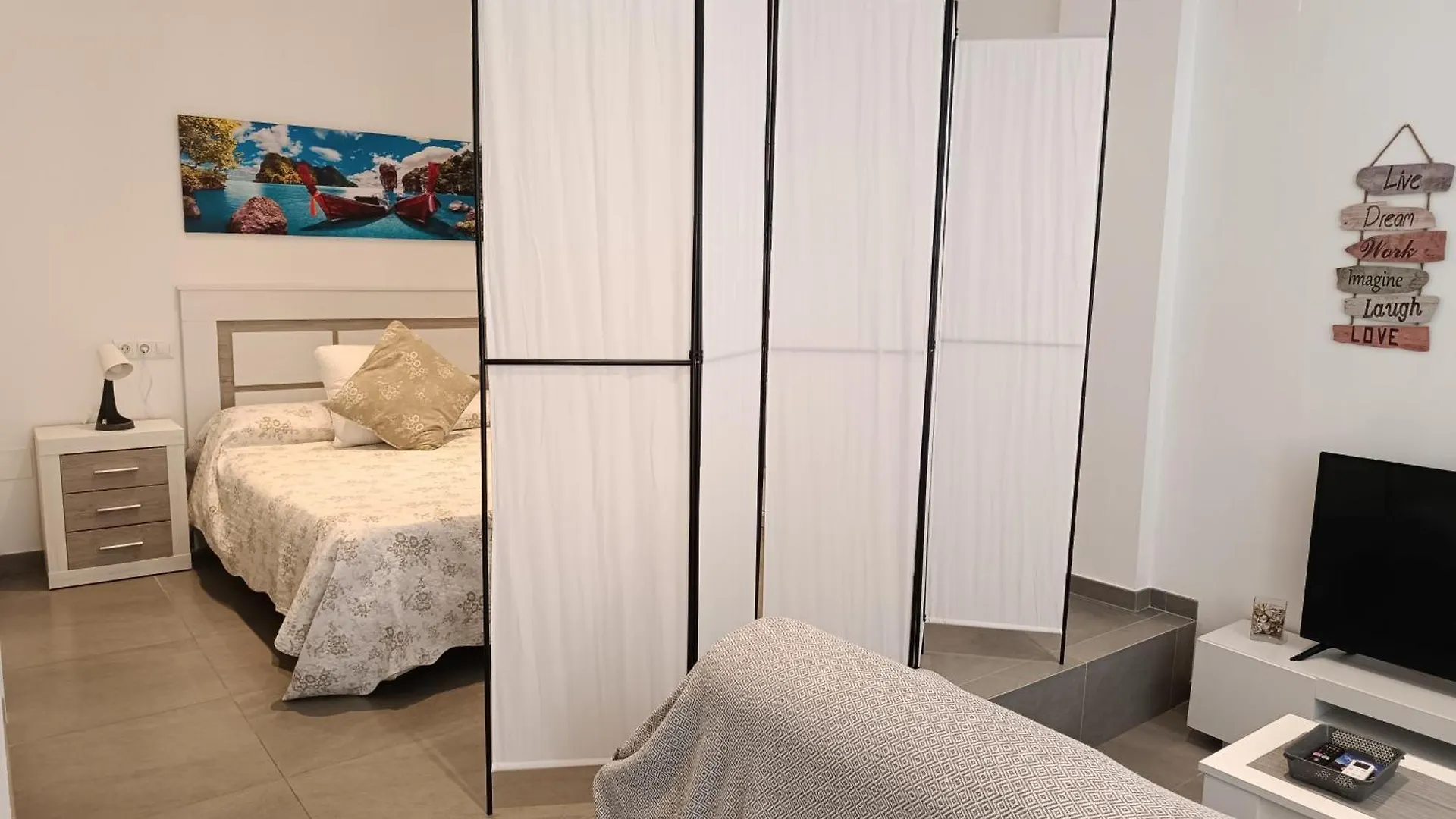 Apartamento Alhucemas Playa Apartment Malaga